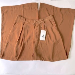 Tron Jori tan high waisted pants size large new with tags